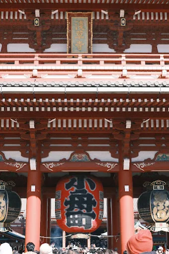 The grand gate and lantern of Senso-ji temple in Tokyo